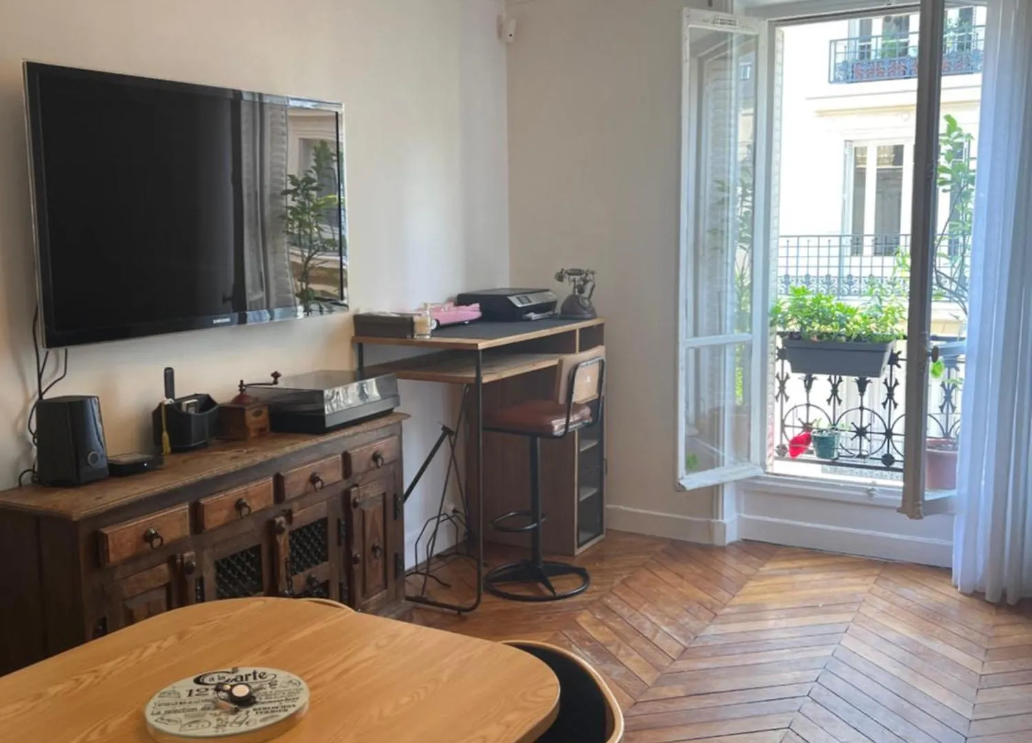 Appartement Arc De Triomphe París Bed and breakfast